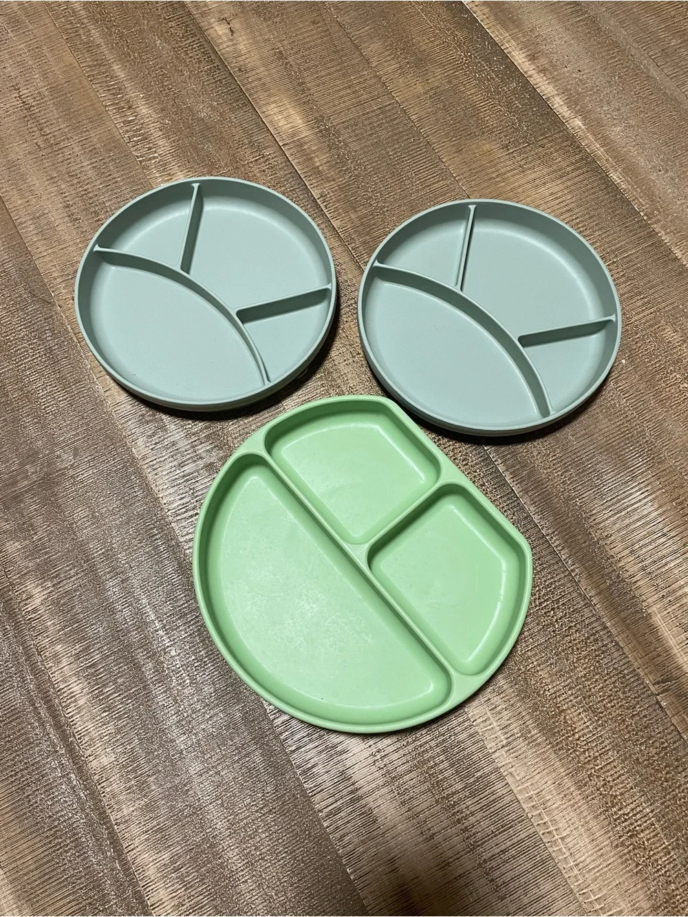 Silicone Divided suction Dinner Plates - Sage and Mint Set